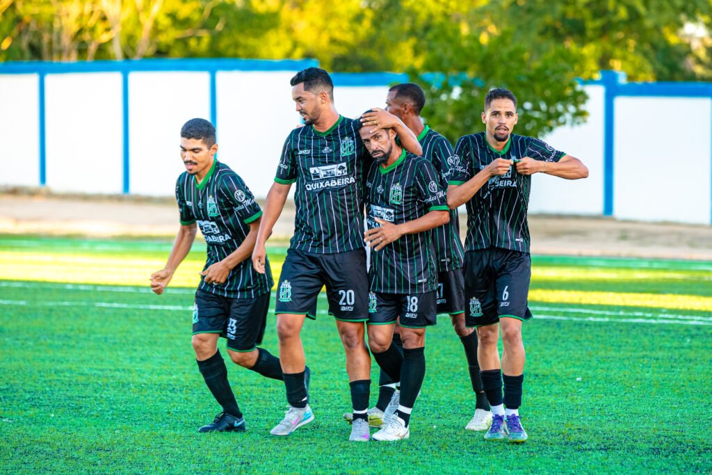 14°-JOGO-CAMPO-VERDE-X-QUIXADA-0X5-54-1024x683 Quixadá goleia Campo Verde por 5 a 0 no Municipal de Quixabeira diante de sua torcida.